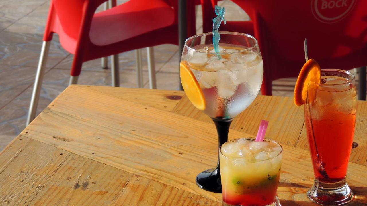 Mix 2 Vandrerhjem Mindelo Eksteriør bilde